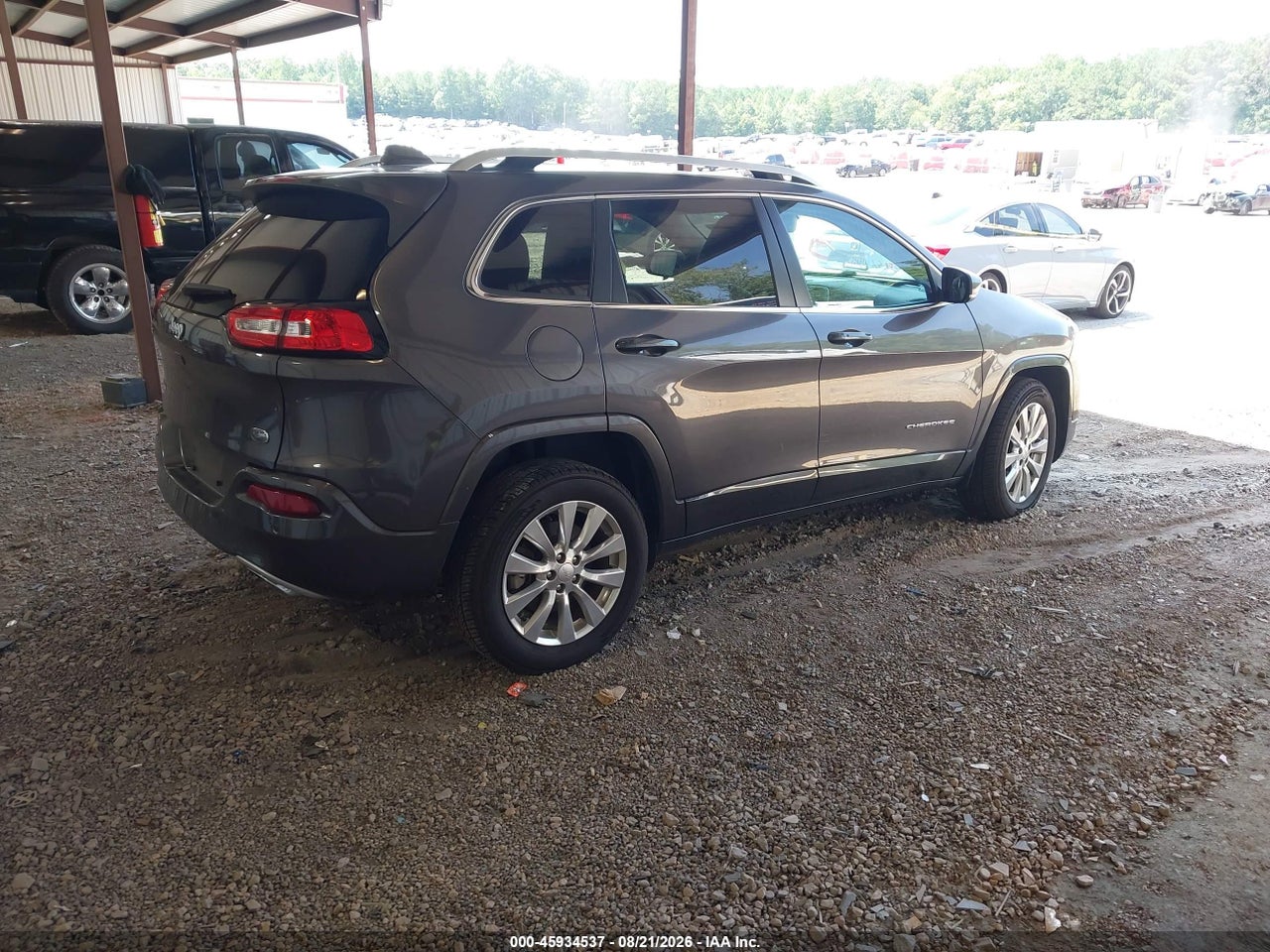 2018 JEEP CHEROKEE OVERLAND 4X4 · 4/11