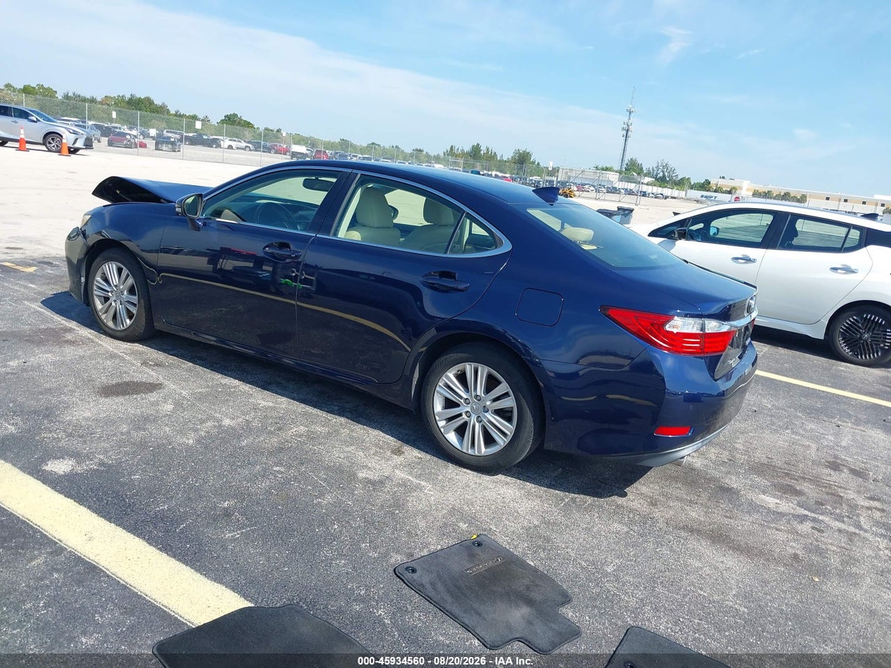 2015 LEXUS ES 350 · 3/11