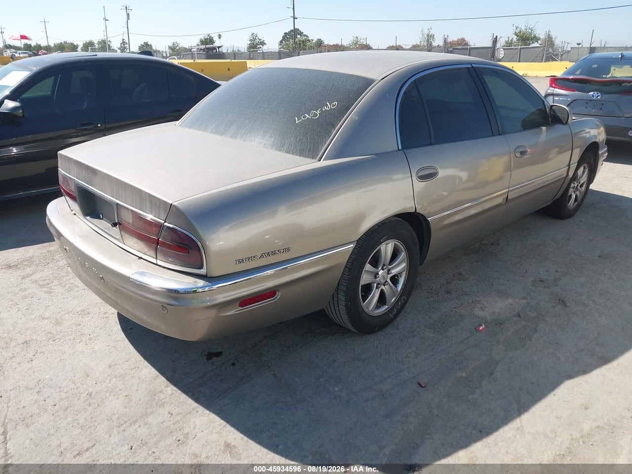 2001 BUICK PARK AVENUE   · 4/11