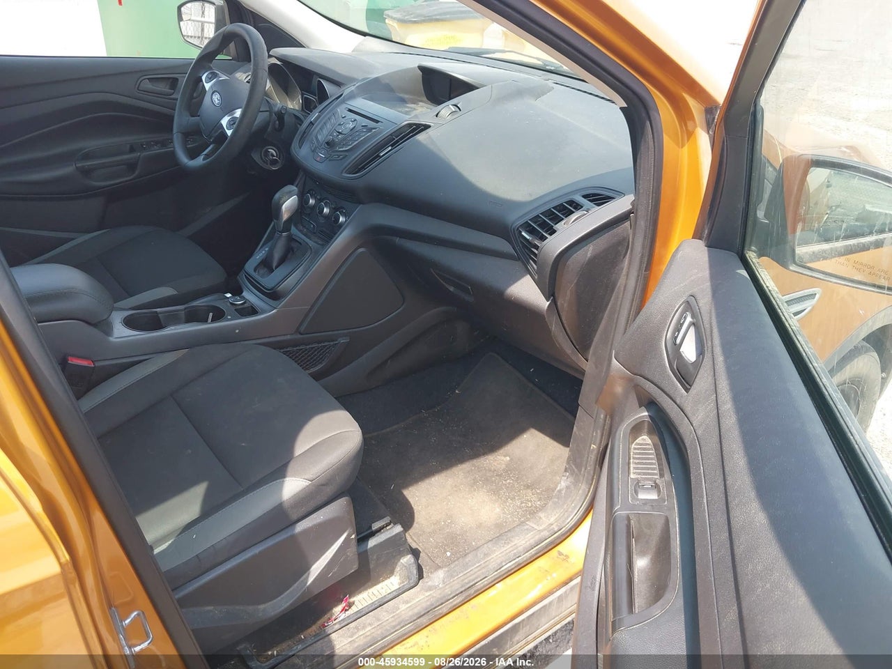 2016 FORD ESCAPE S · 5/11