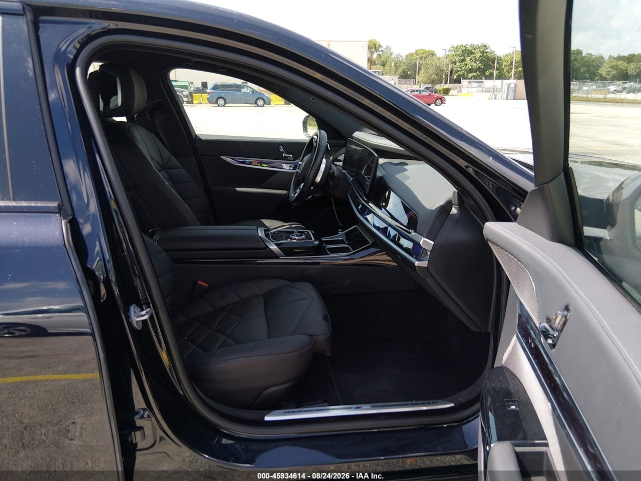 2026 BMW 740I XDRIVE · 5/11