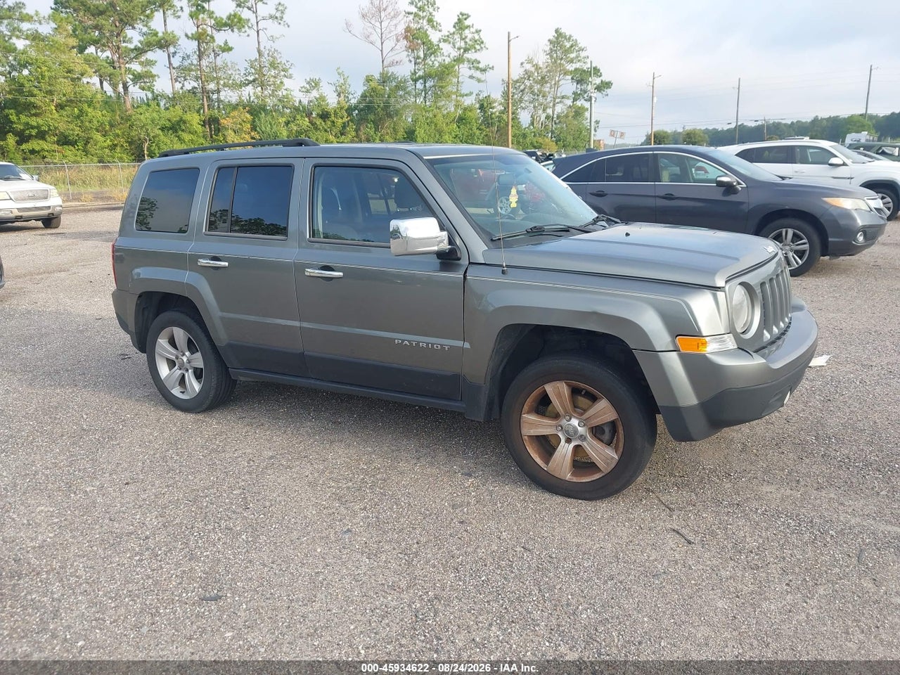 1C4NJPFB5ED****** · 2014 JEEP PATRIOT LATITUDE