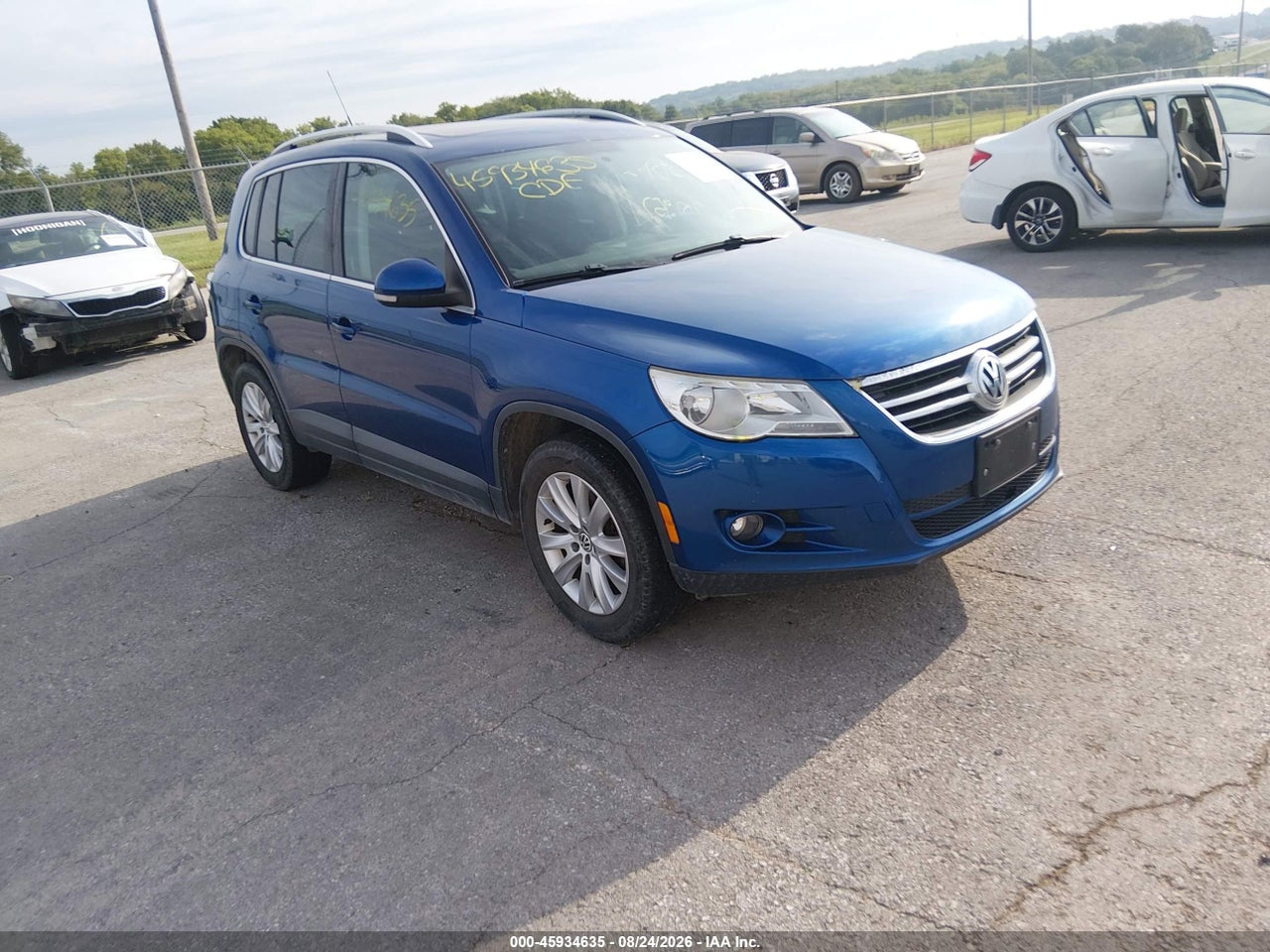 WVGBV75N69W****** · 2009 VOLKSWAGEN TIGUAN SE/SEL