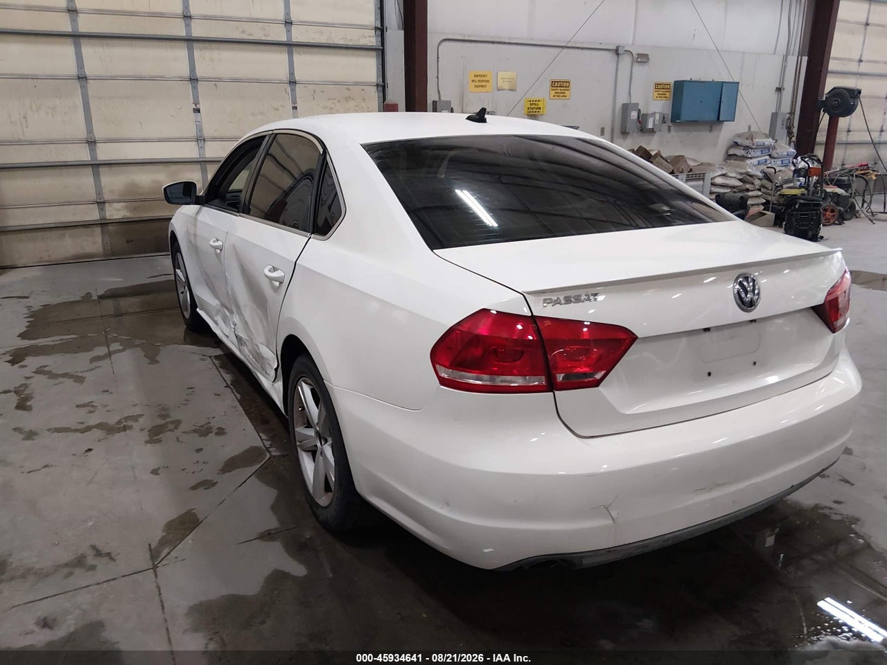 2012 VOLKSWAGEN PASSAT 2.5L SE · 3/11