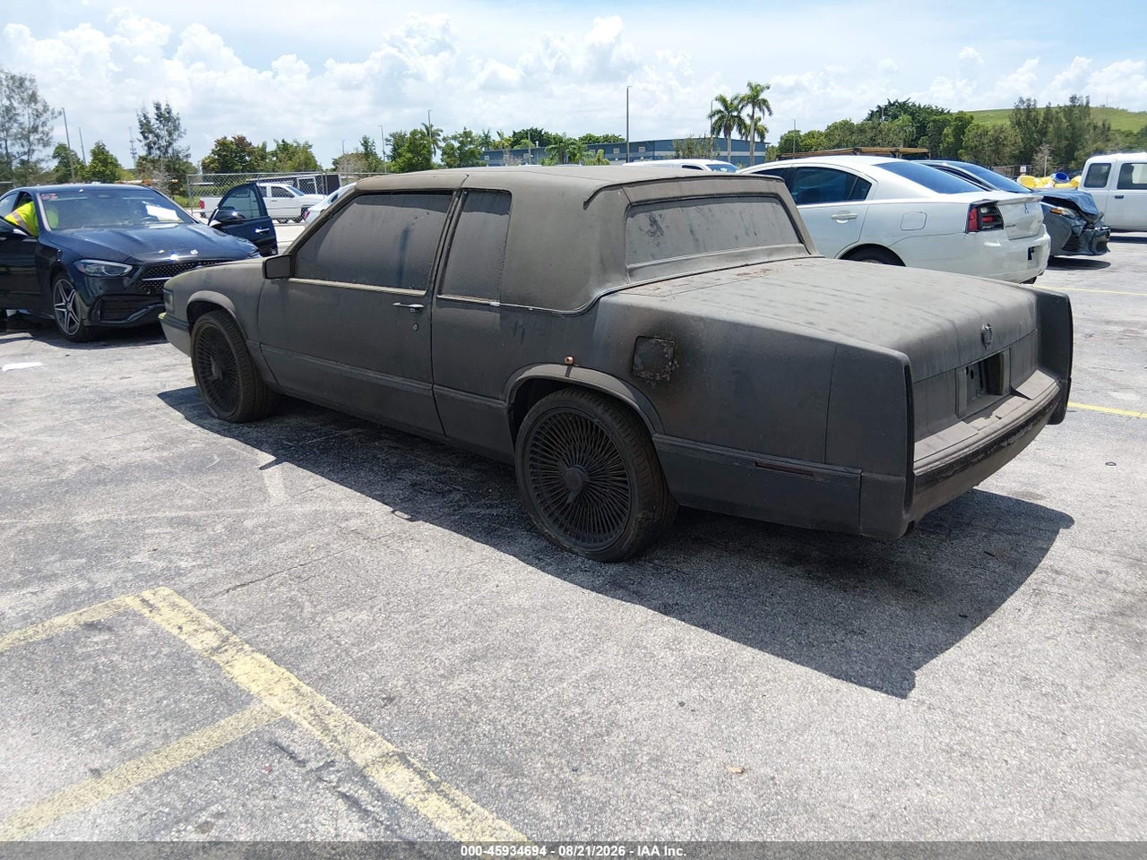 1989 CADILLAC DEVILLE   · 3/11