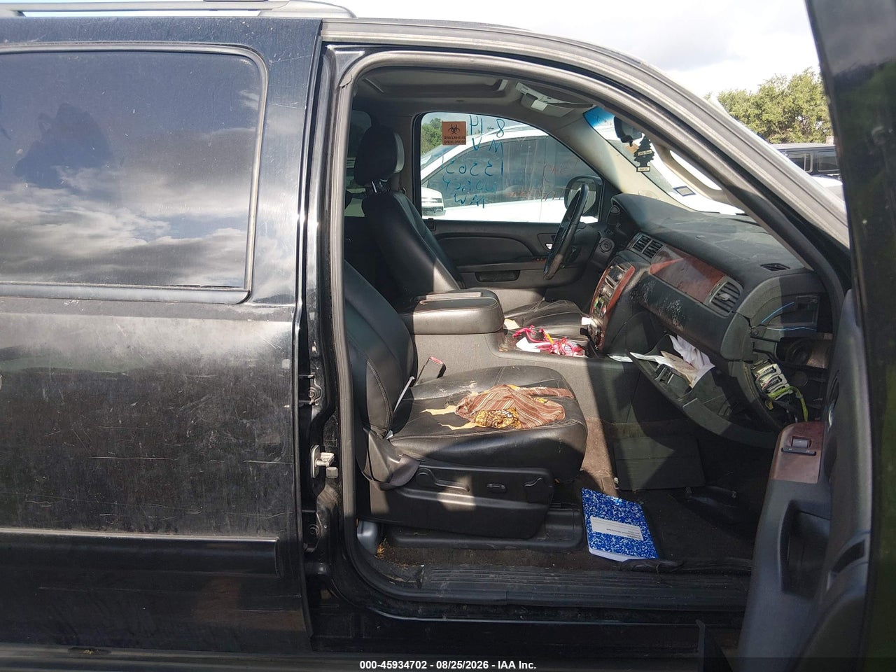 2012 CHEVROLET SUBURBAN 1500 LT · 5/10