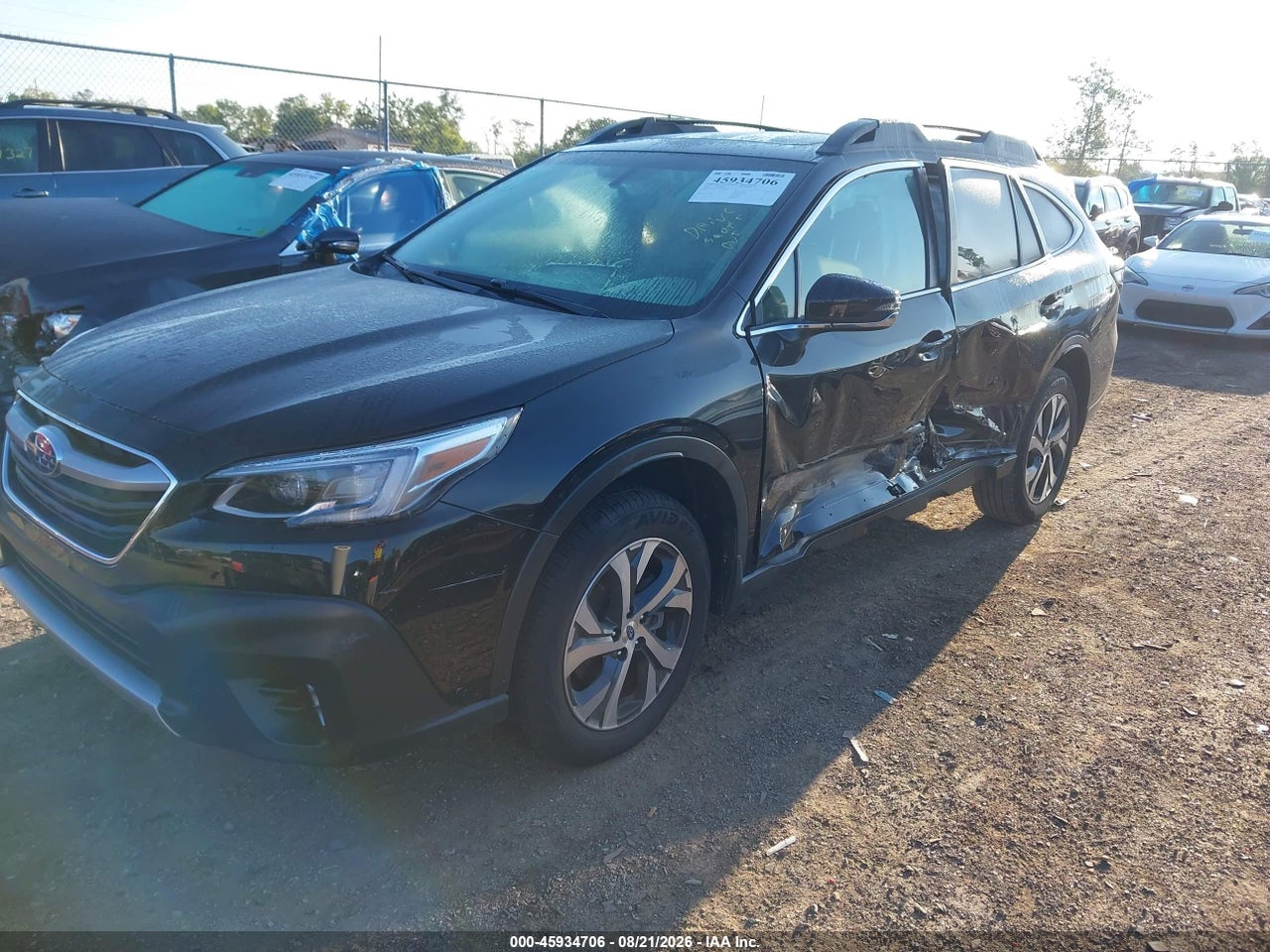 2022 SUBARU OUTBACK LIMITED · 2/11