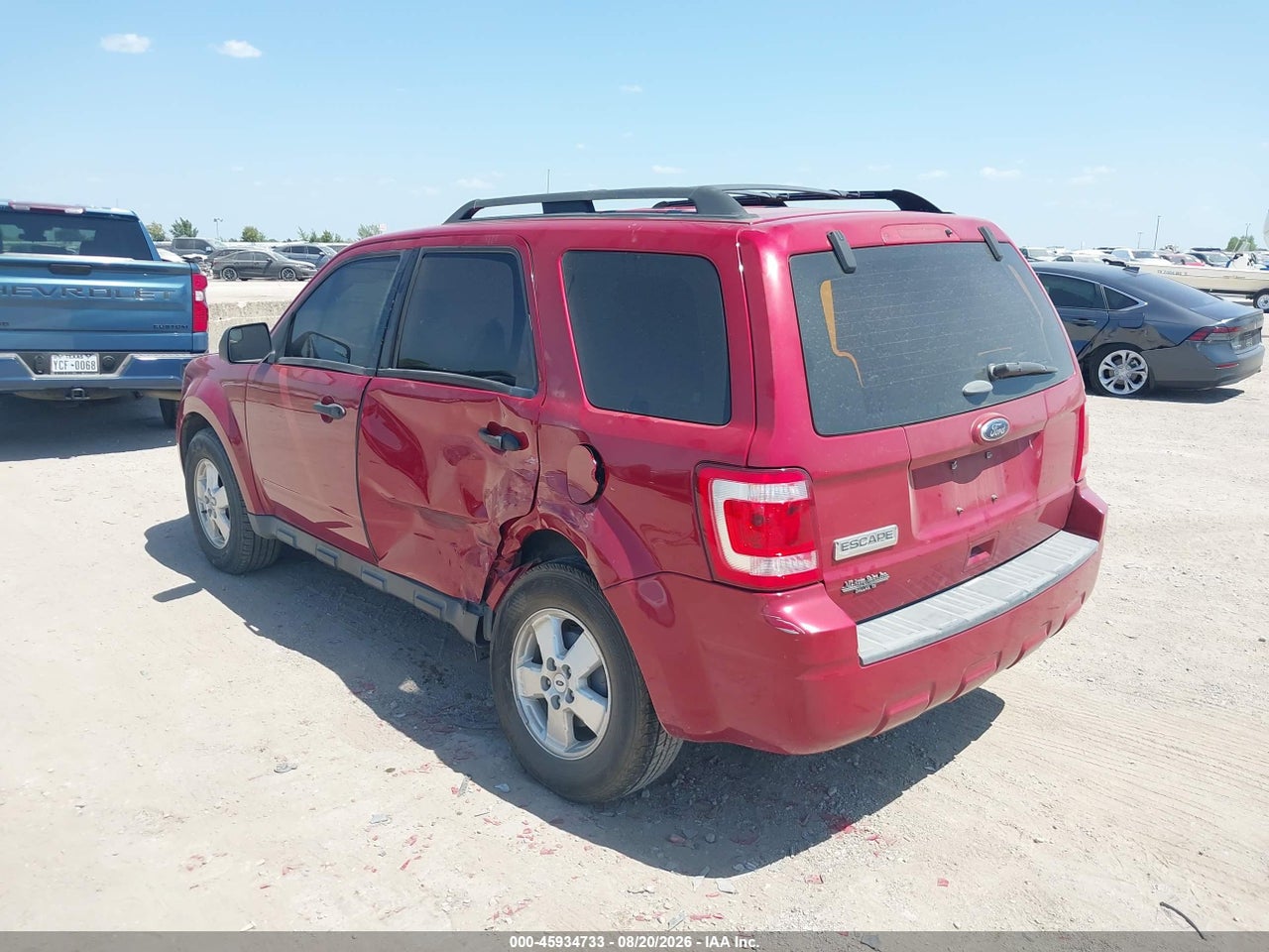 2011 FORD ESCAPE XLS · 3/8