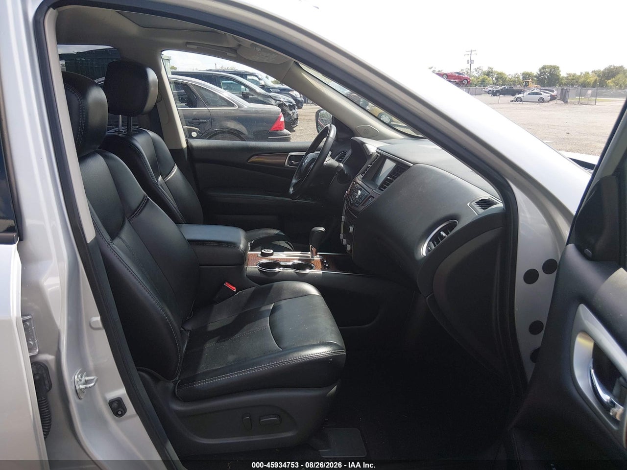 2018 NISSAN PATHFINDER PLATINUM · 5/11