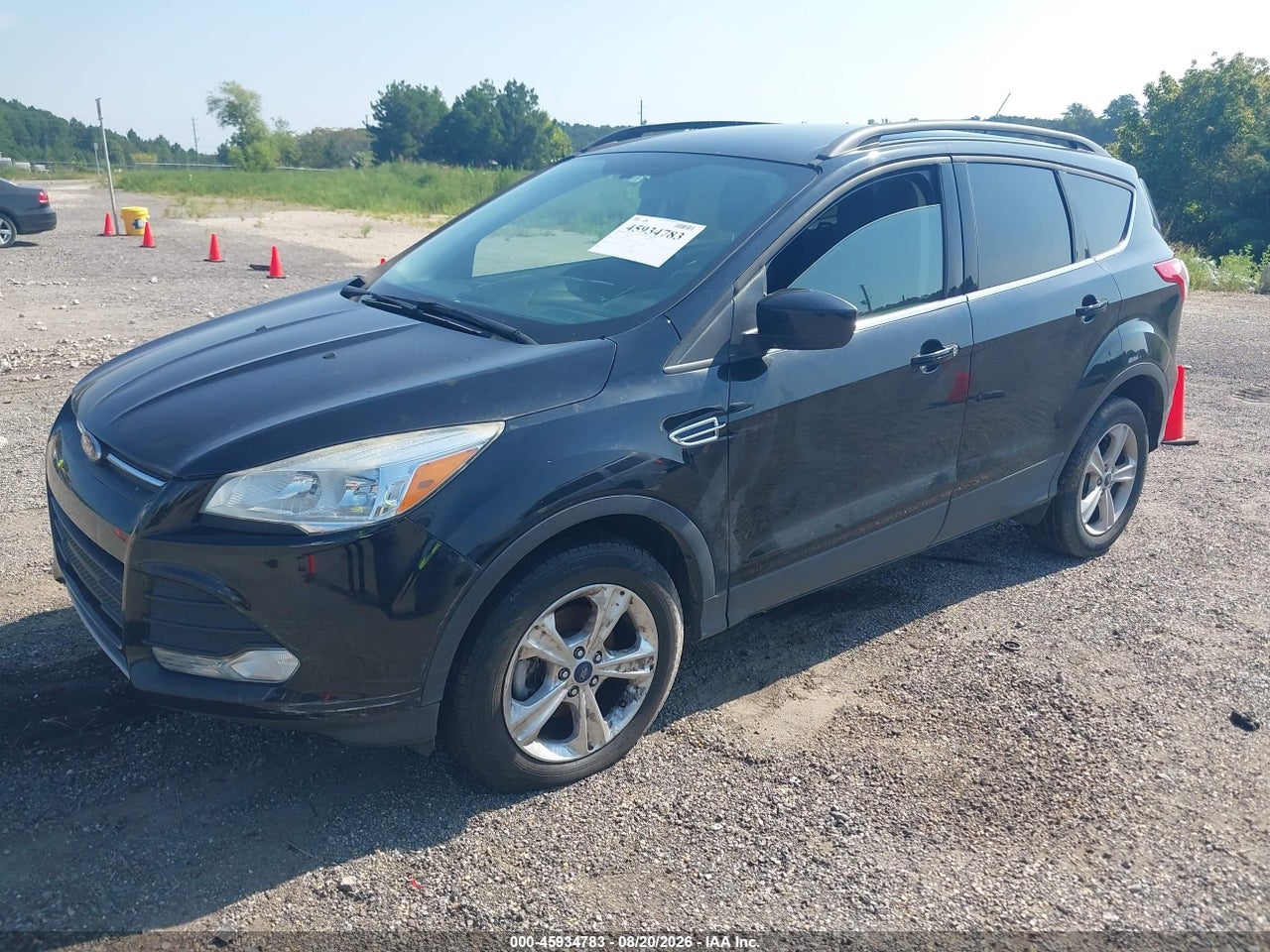 2016 FORD ESCAPE SE · 2/11