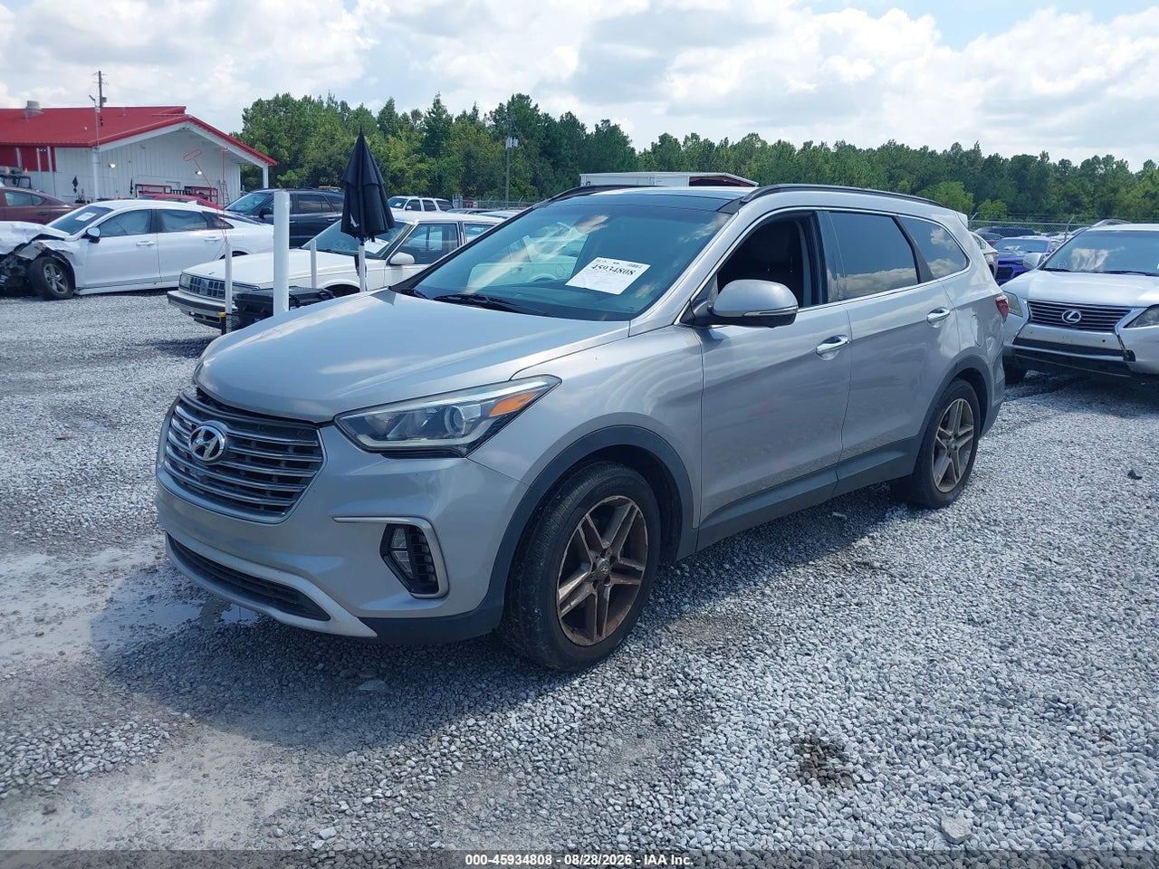 2017 HYUNDAI SANTA FE SE ULTIMATE · 2/11