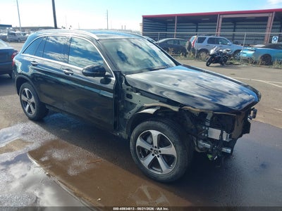 W1N0G8DB7MF****** · 2021 MERCEDES-BENZ GLC 300 SUV