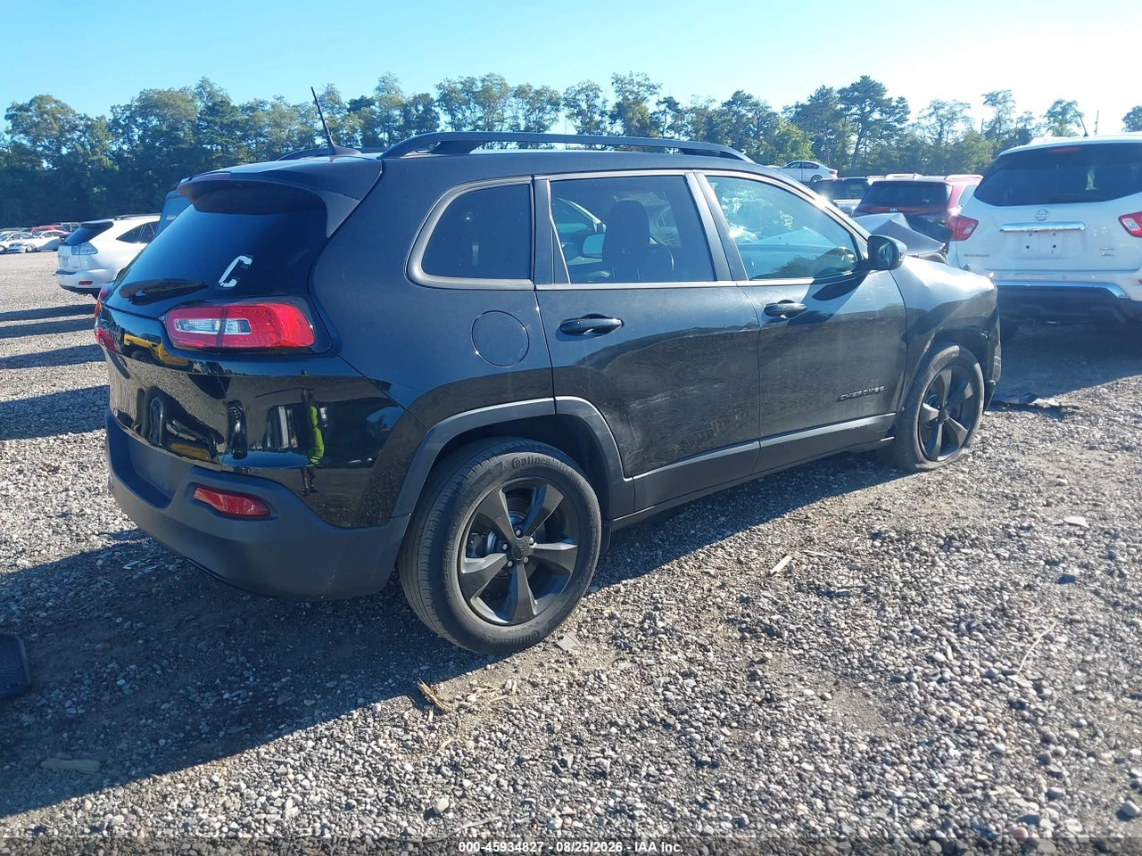 2016 JEEP CHEROKEE ALTITUDE · 4/11