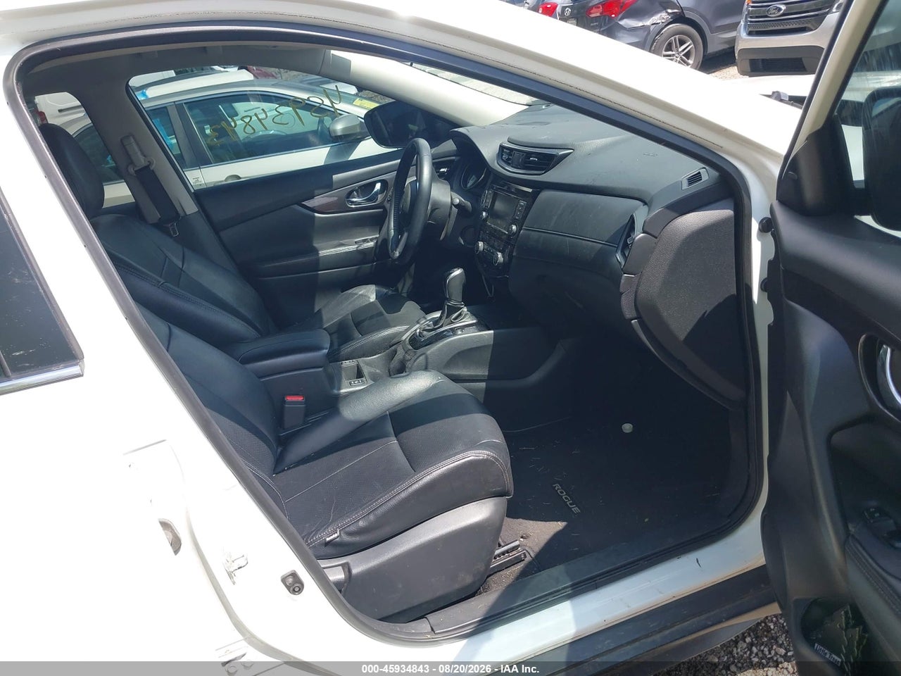 2018 NISSAN ROGUE SV · 5/11