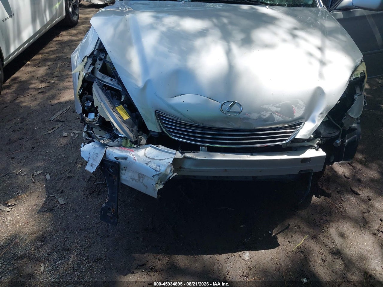 2005 LEXUS ES 330 · 6/10