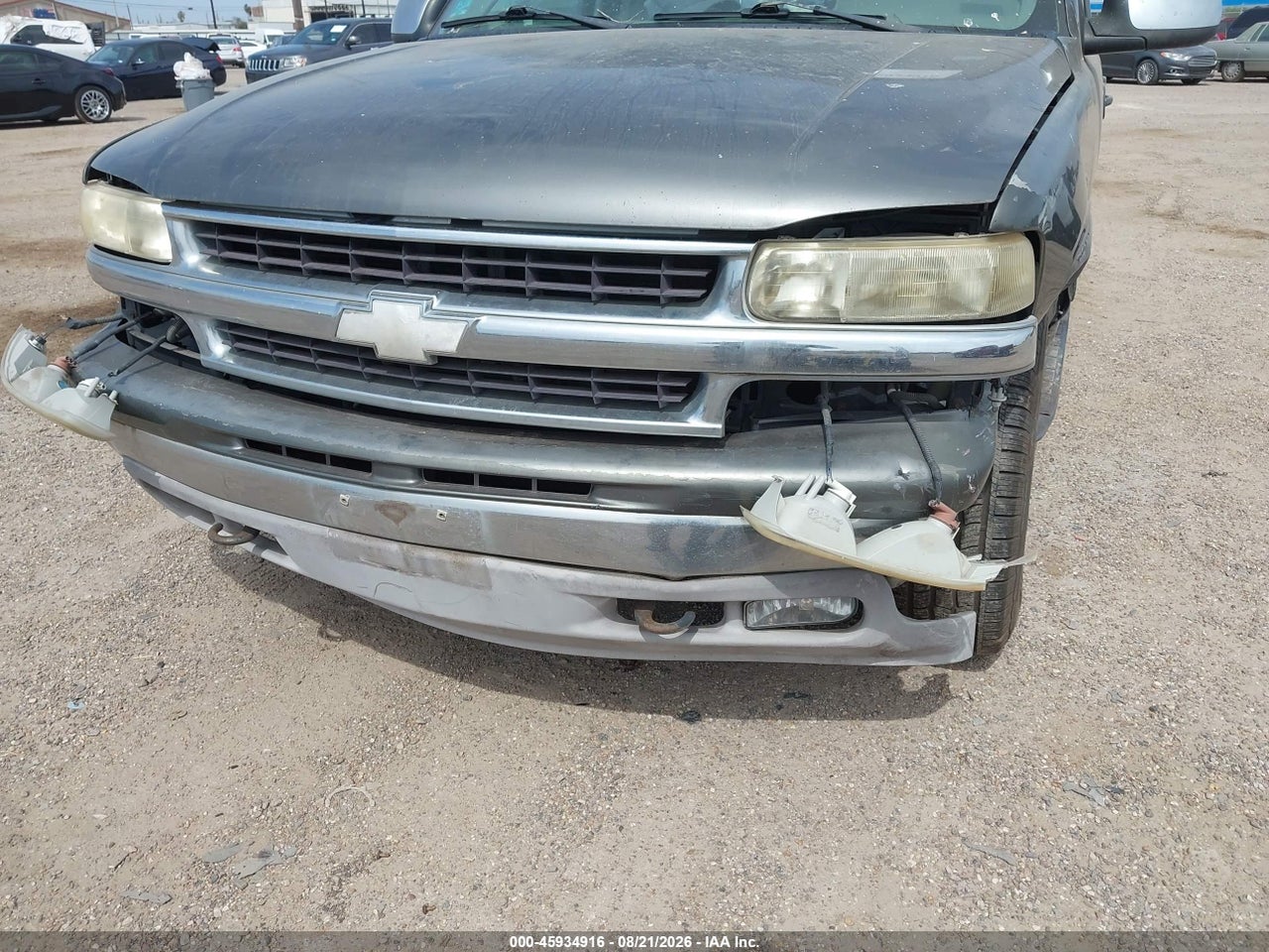 2002 CHEVROLET TAHOE LT · 6/11