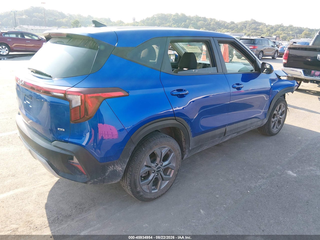 2024 KIA SELTOS LX · 4/11
