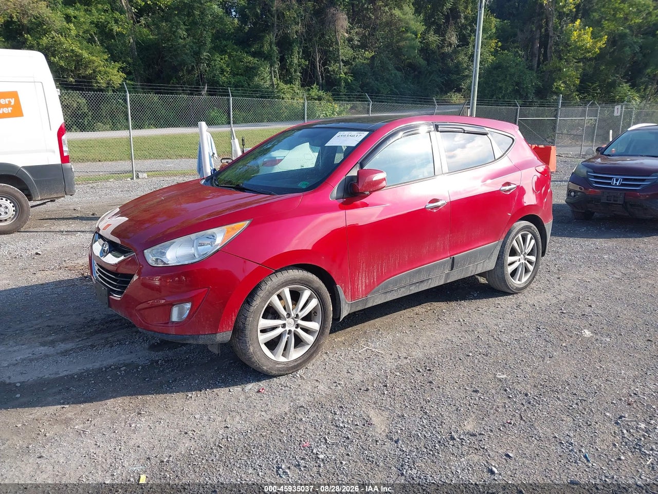 2011 HYUNDAI TUCSON LIMITED · 2/11