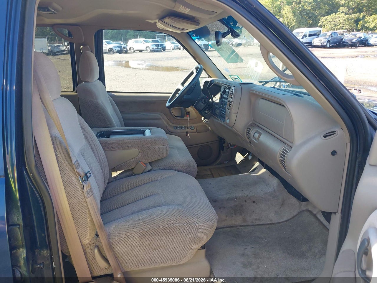 1999 GMC YUKON SLE · 5/11