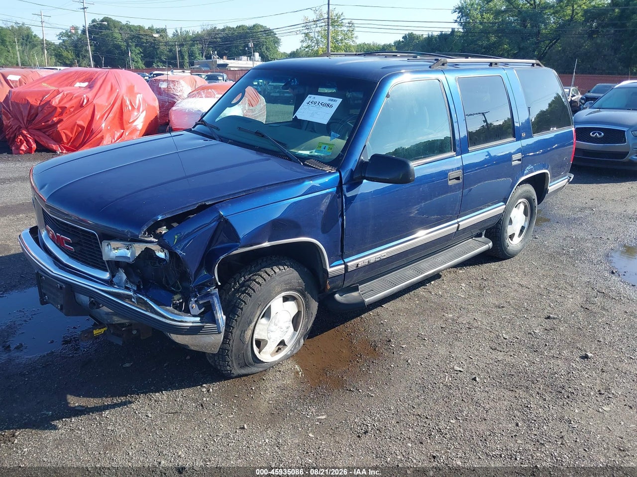 1999 GMC YUKON SLE · 2/11