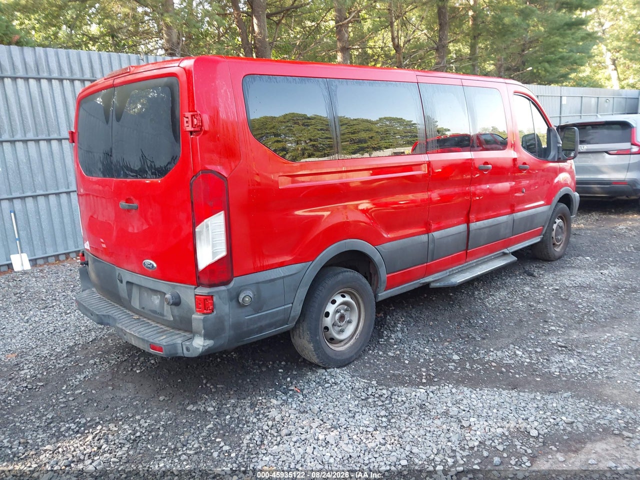 2016 FORD TRANSIT-350 XL · 4/11