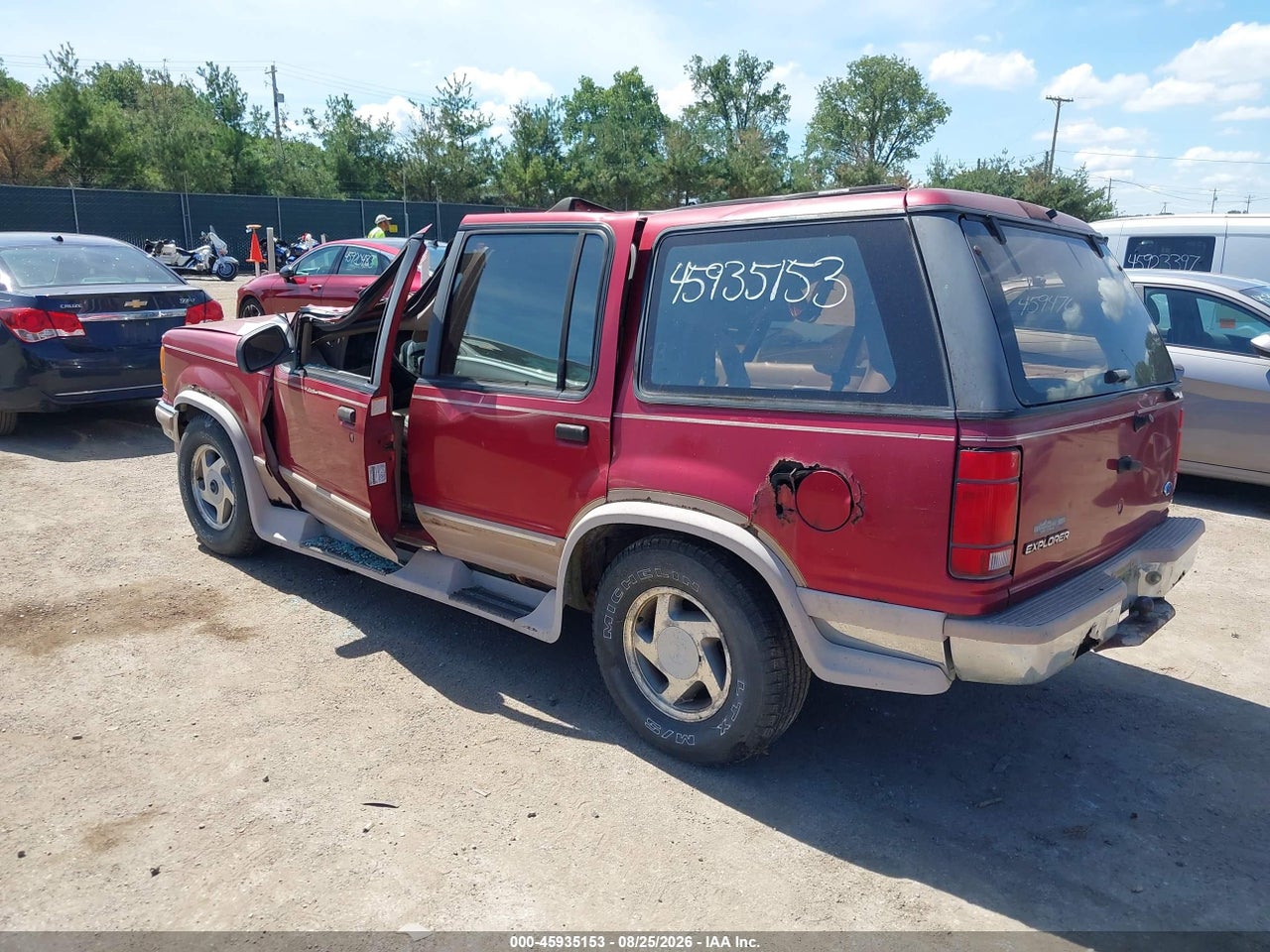 1994 FORD EXPLORER   · 3/10