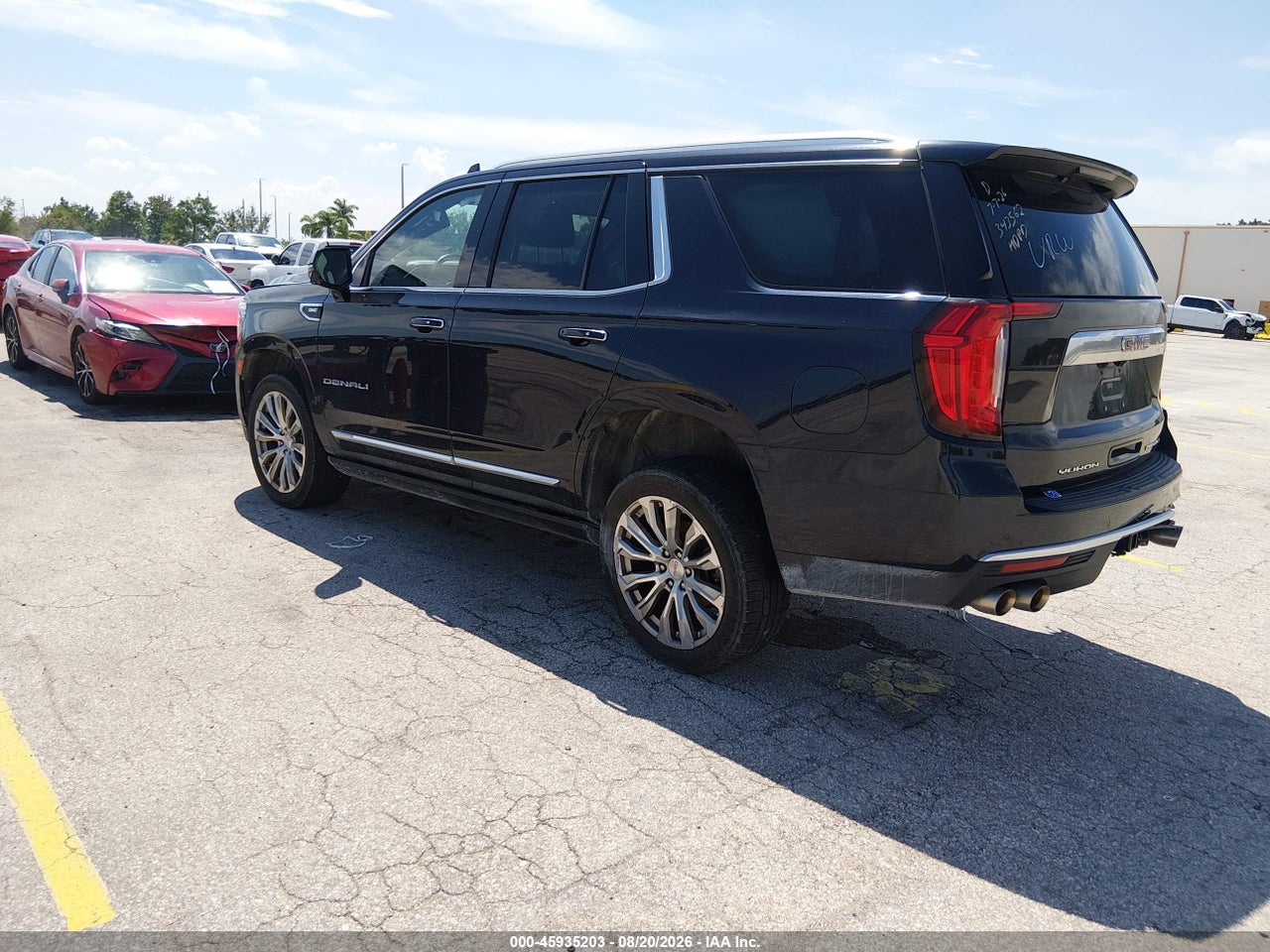 2023 GMC YUKON 4WD DENALI · 3/11
