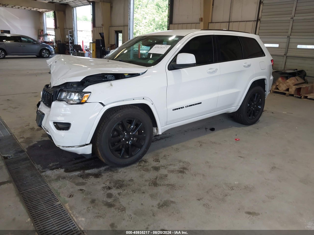 2017 JEEP GRAND CHEROKEE ALTITUDE · 2/11