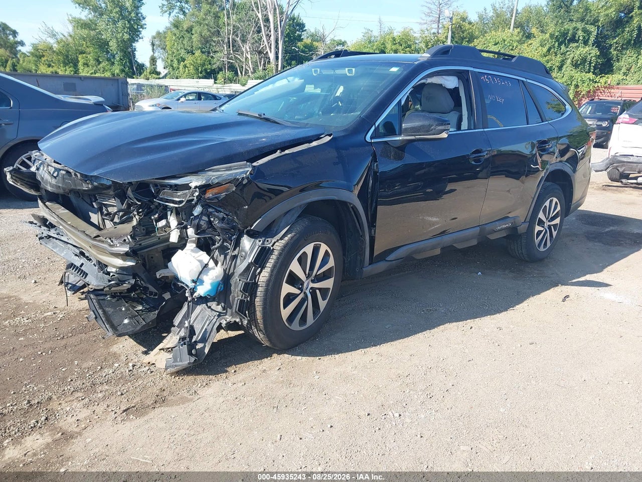 2020 SUBARU OUTBACK PREMIUM · 2/10
