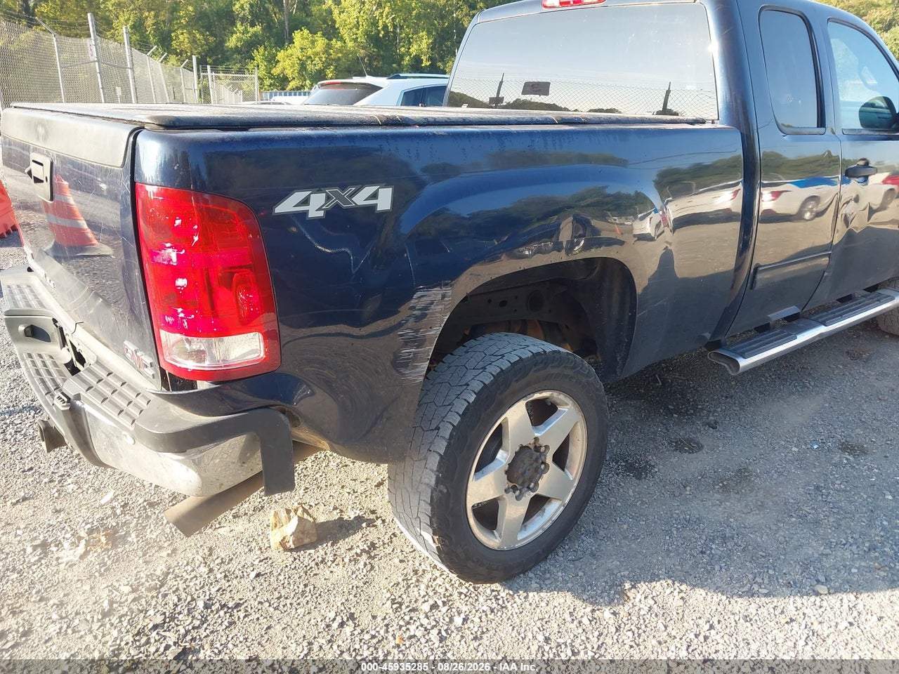 2011 GMC SIERRA 2500HD SLE · 6/11