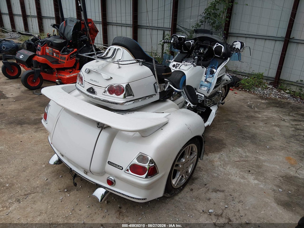 2008 HONDA GL1800   · 4/11