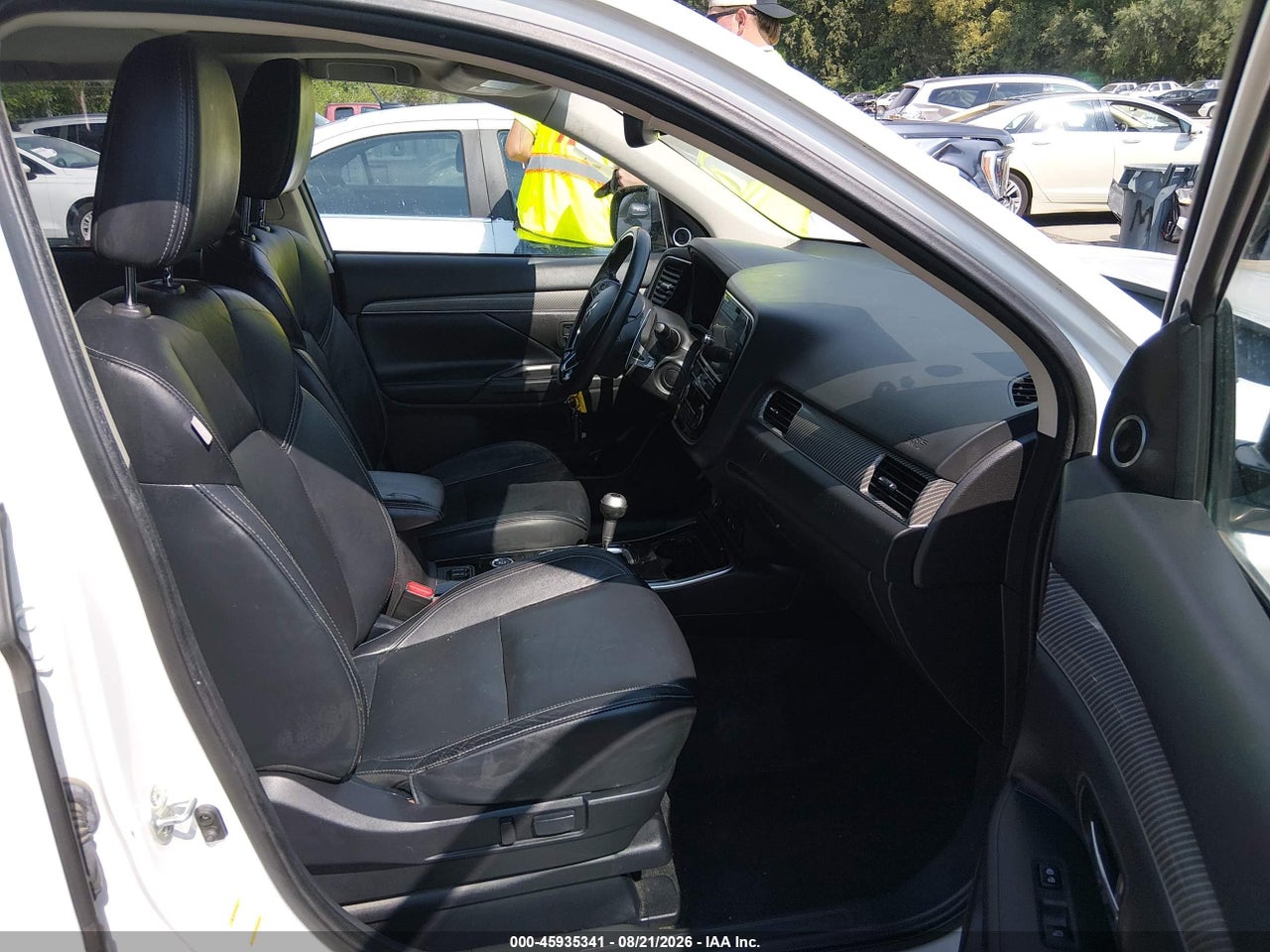 2019 MITSUBISHI OUTLANDER GT · 5/11