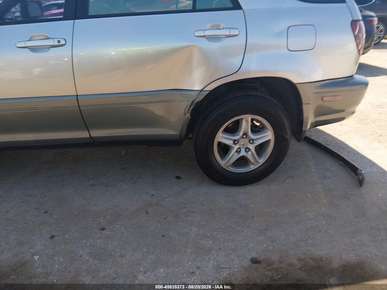 2000 LEXUS RX 300 · 6/10