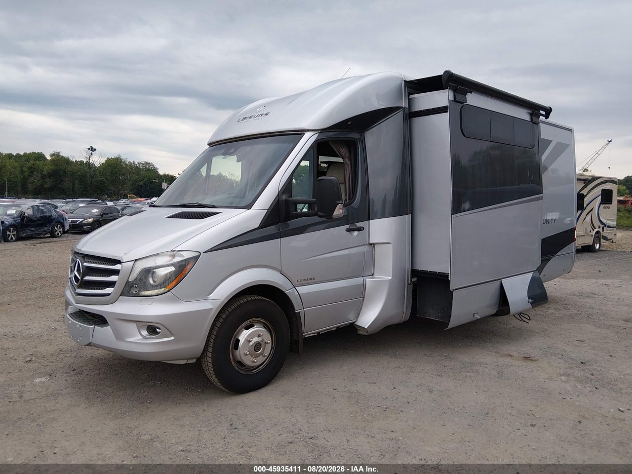 2017 LEISURE SPRINTER   · 2/11