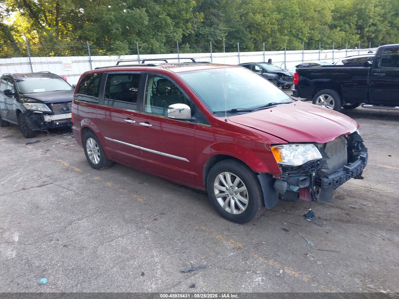 2C4RC1GG9FR****** · 2015 CHRYSLER TOWN &amp; COUNTRY LIMITED PLATINUM