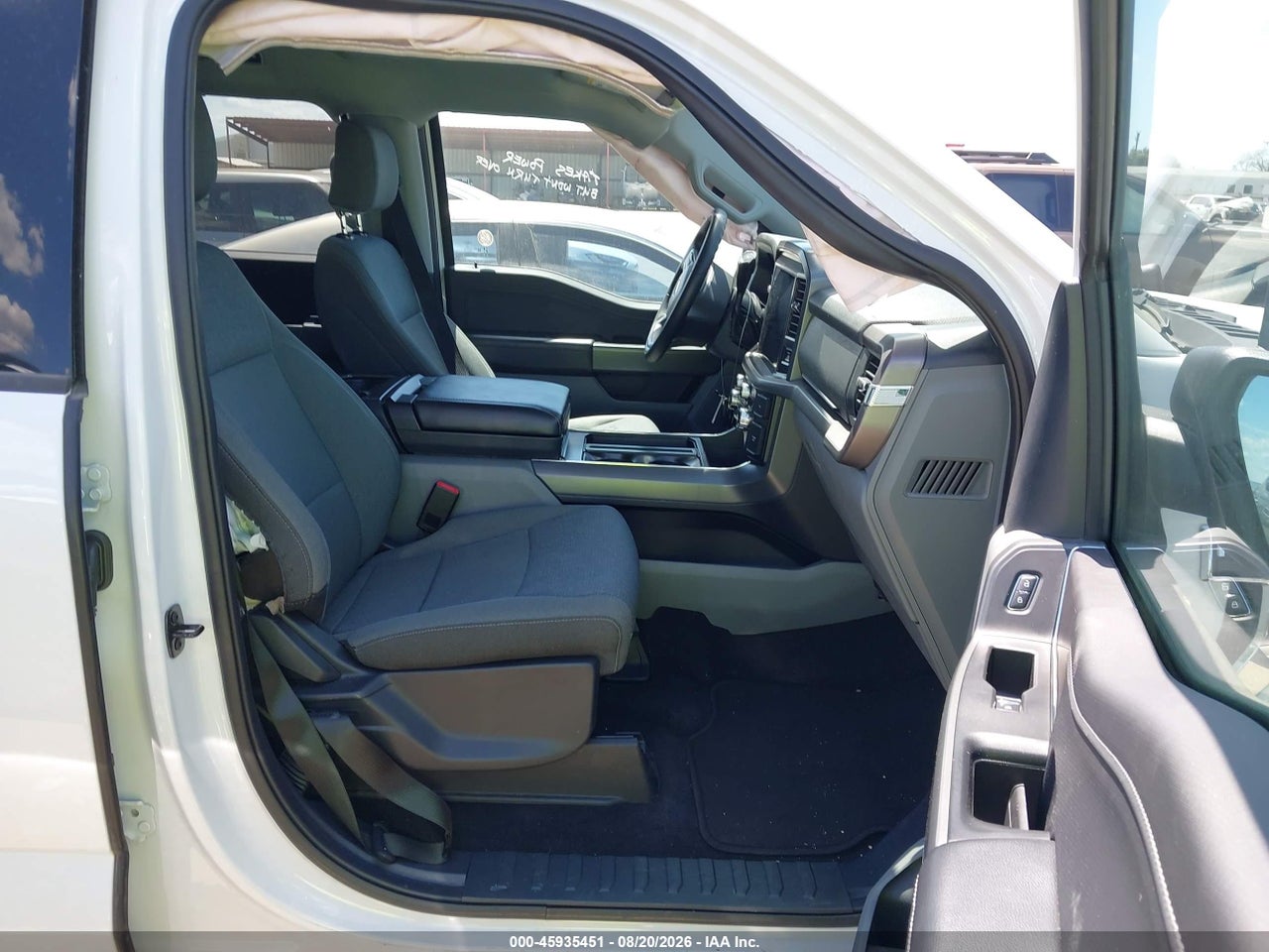 2025 FORD F-150 XLT · 5/11