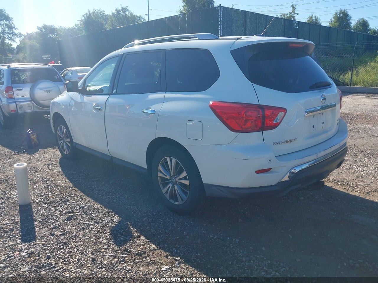 2018 NISSAN PATHFINDER SL · 3/11
