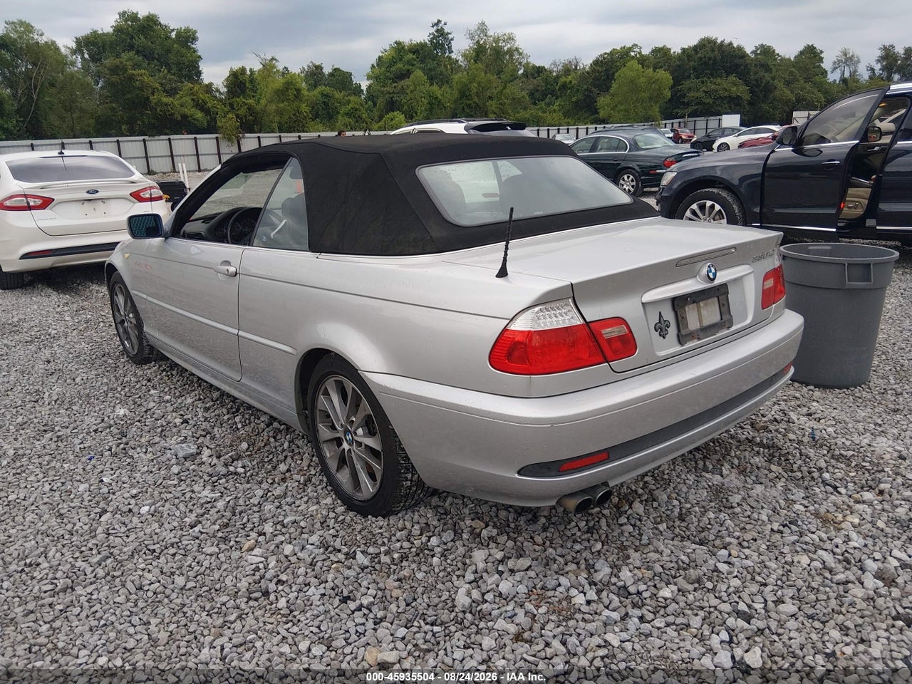 2005 BMW 330CI   · 3/11