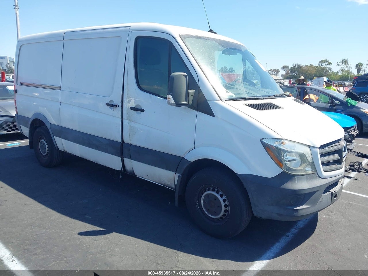WD3PE7CD6HP****** · 2017 MERCEDES-BENZ SPRINTER 2500 STANDARD ROOF V6