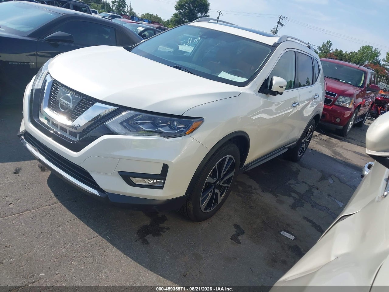 2017 NISSAN ROGUE SL · 2/11