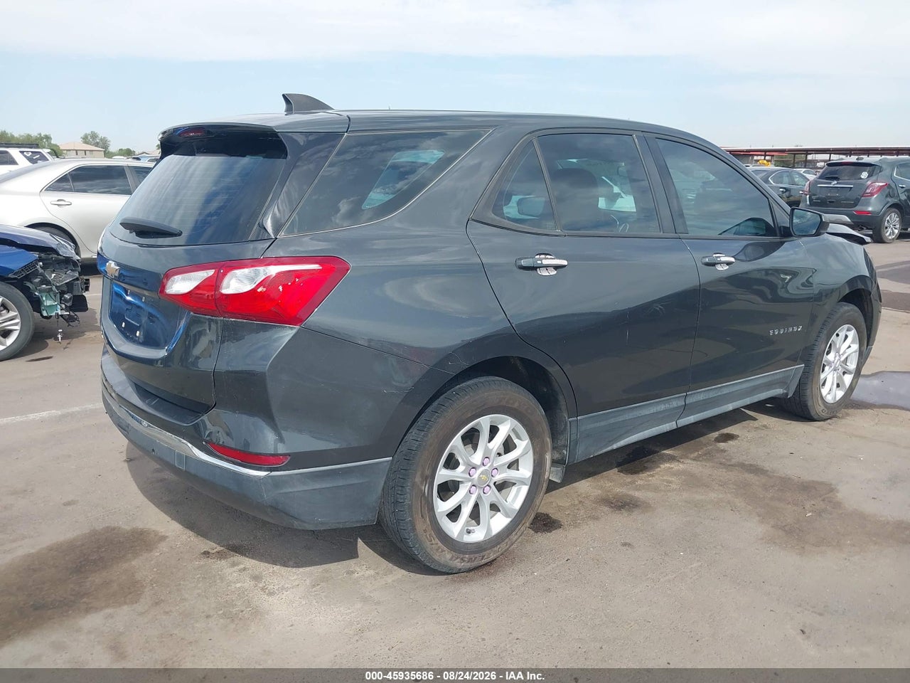 2018 CHEVROLET EQUINOX LS · 4/11