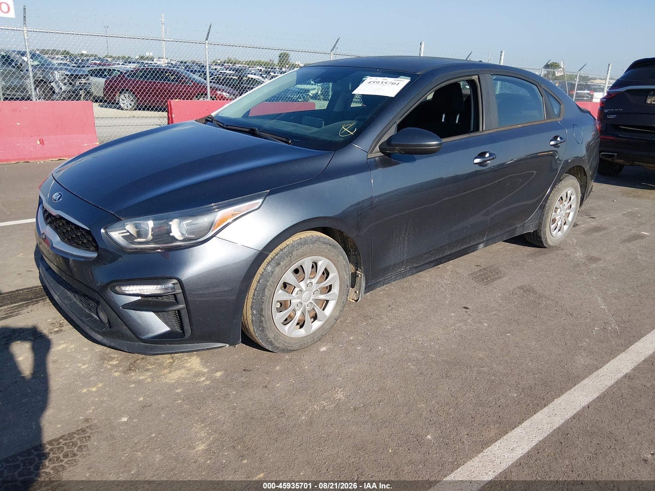 2020 KIA FORTE FE · 2/4