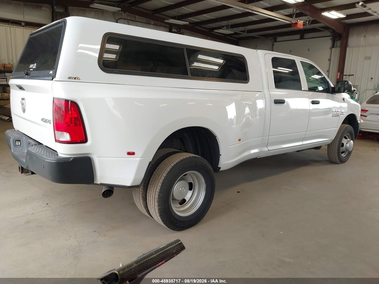 2017 RAM 3500 TRADESMAN  4X4 8' BOX · 4/11