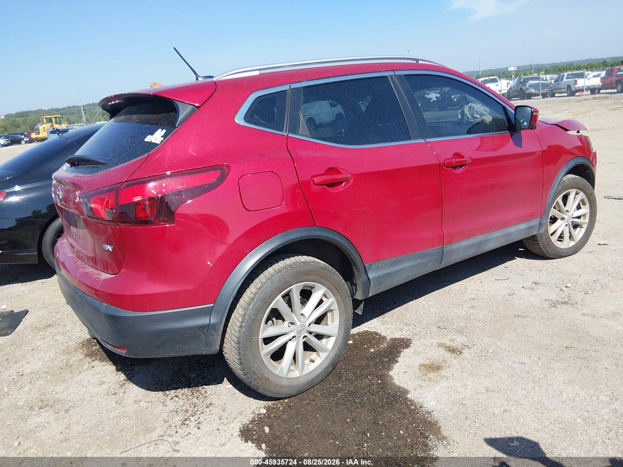 2017 NISSAN ROGUE SPORT SV · 4/11