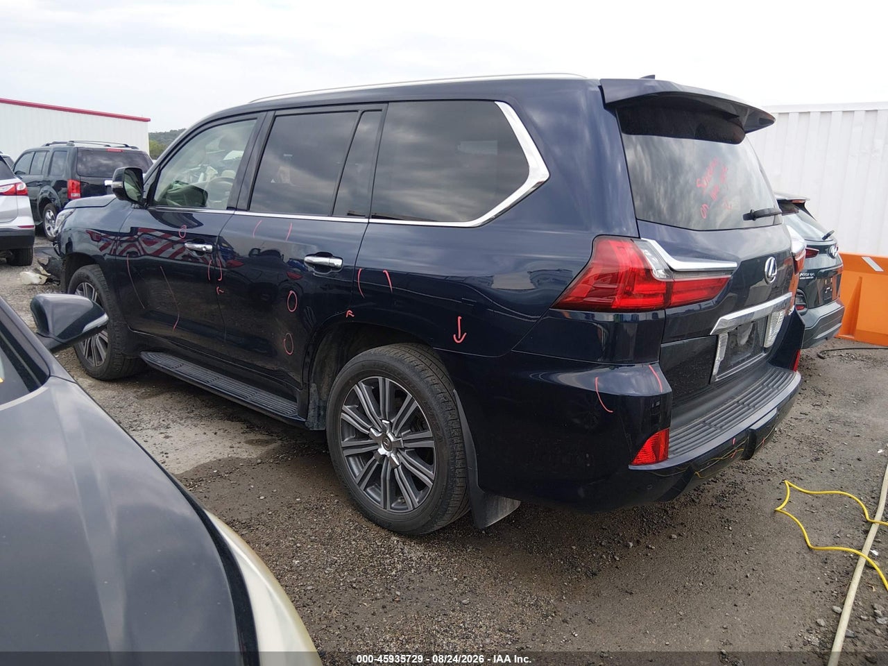 2017 LEXUS LX 570 · 3/11