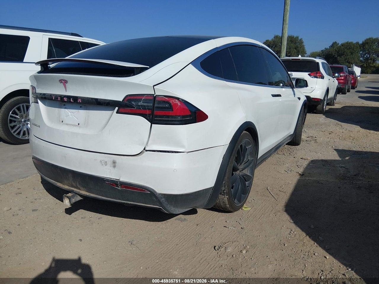 2018 TESLA MODEL X 100D/75D/P100D · 4/11
