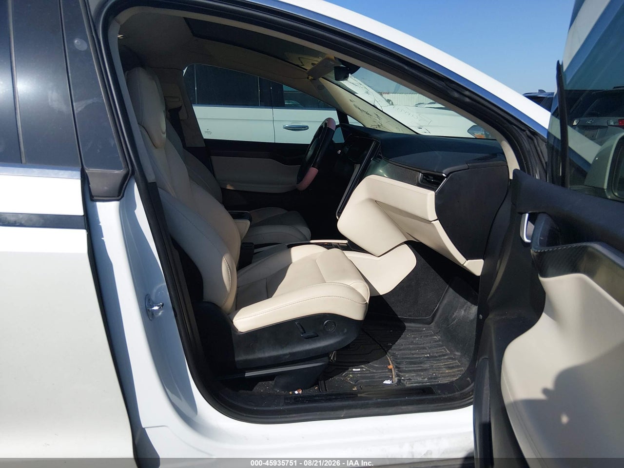 2018 TESLA MODEL X 100D/75D/P100D · 5/11