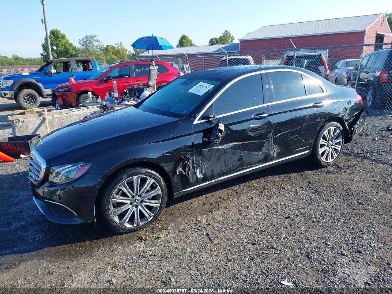 2018 MERCEDES-BENZ E 300 4MATIC · 2/11