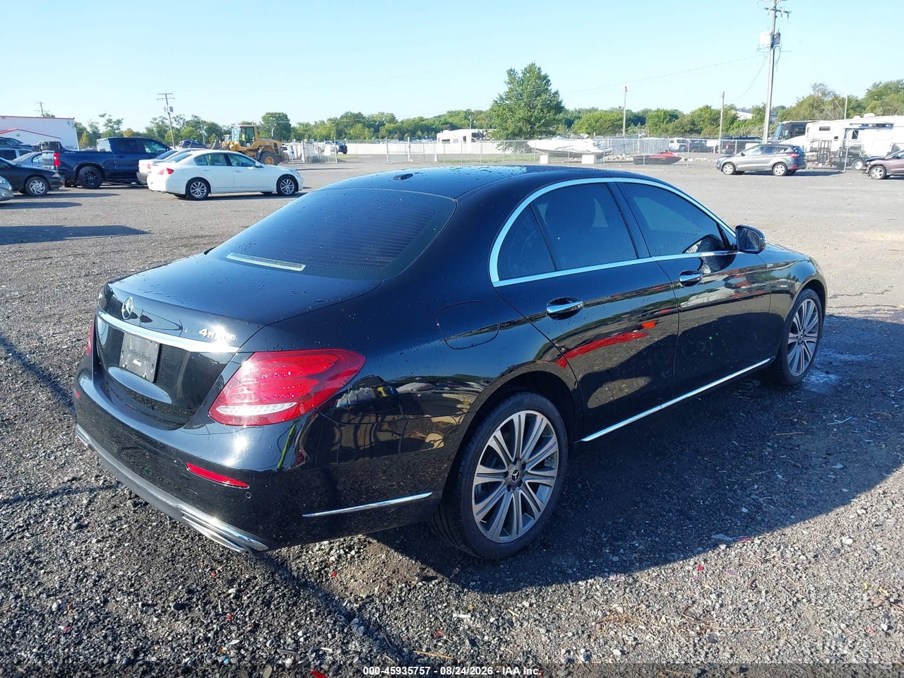2018 MERCEDES-BENZ E 300 4MATIC · 4/11