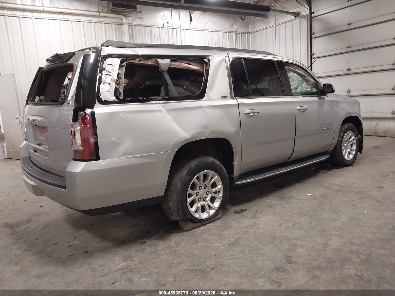 2017 GMC YUKON XL SLT · 4/11
